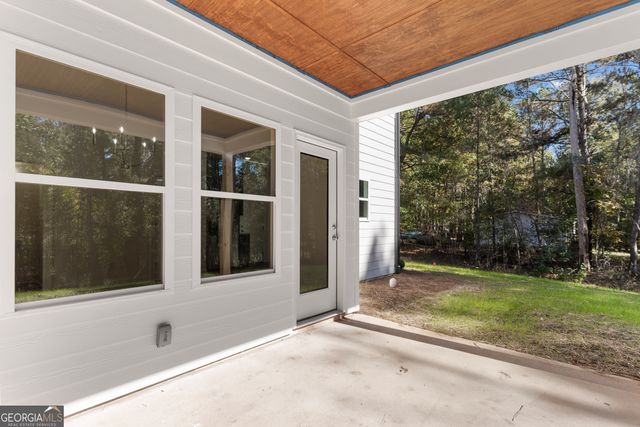 2911 Carey Station, Greensboro, GA 30642