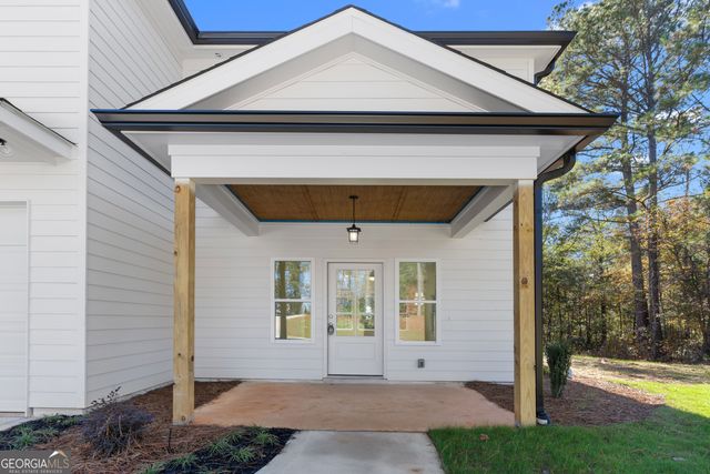 2911 Carey Station, Greensboro, GA 30642