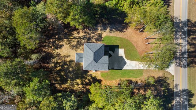 2911 Carey Station, Greensboro, GA 30642