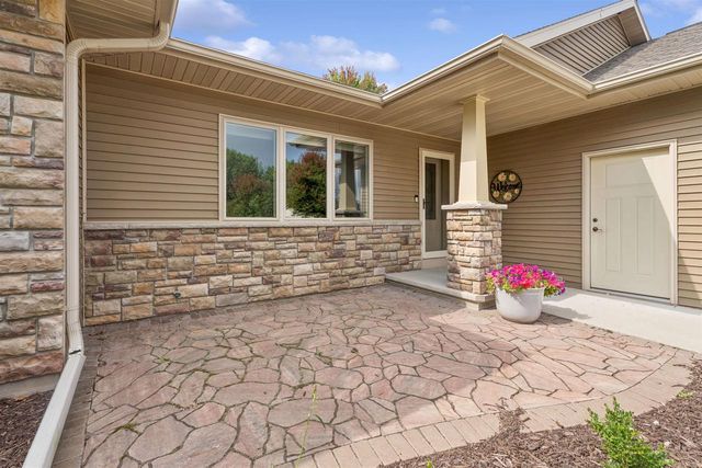 2398 W BARLEY WAY, Appleton, WI 54913