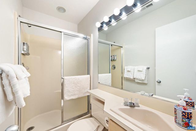 44 EAST CATOCTIN DR, Wintergreen Resort, VA 22967