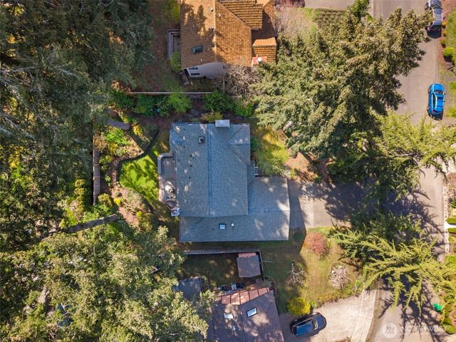 2702 Walnut Loop NW, Olympia, WA 98502