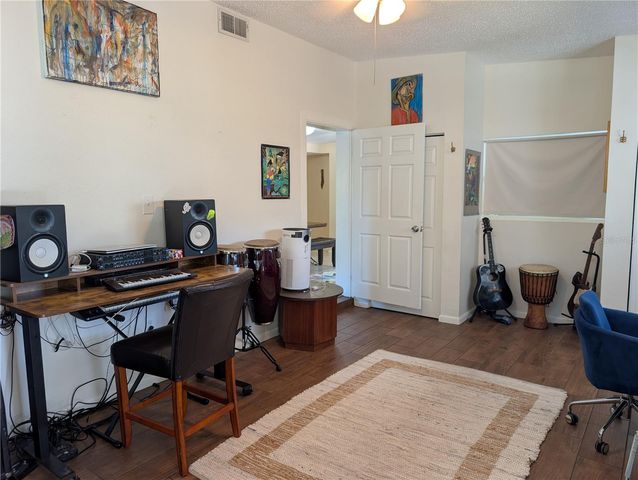 1519 CHANDLER AVENUE, Clearwater, FL 33755