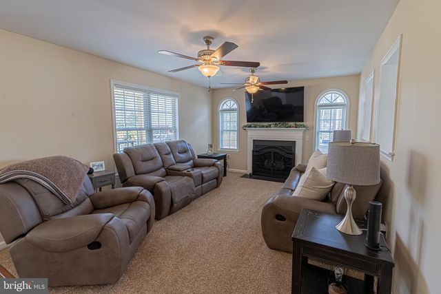455 LAKE CAROLINE DR, Ruther Glen, VA 22546