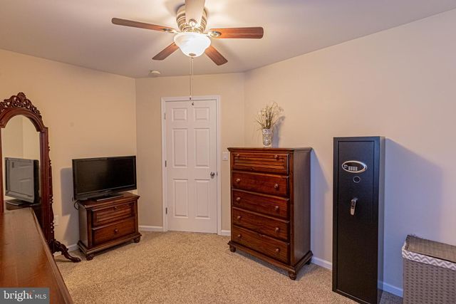 455 LAKE CAROLINE DR, Ruther Glen, VA 22546