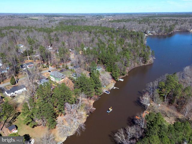 455 LAKE CAROLINE DR, Ruther Glen, VA 22546