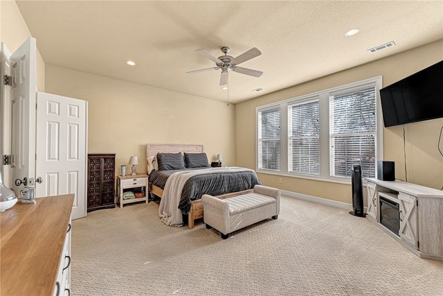 1 Silverdale Circle, Bella Vista, AR 72715