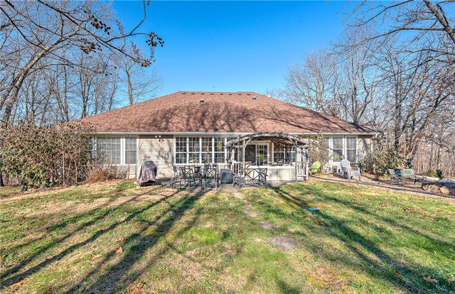 1 Silverdale Circle, Bella Vista, AR 72715