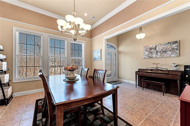 1 Silverdale Circle, Bella Vista, AR 72715