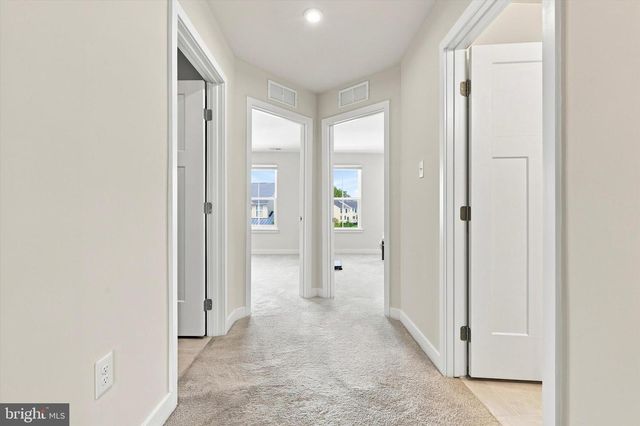 8034 MILLTOWN CIR, Cheltenham, PA 19012