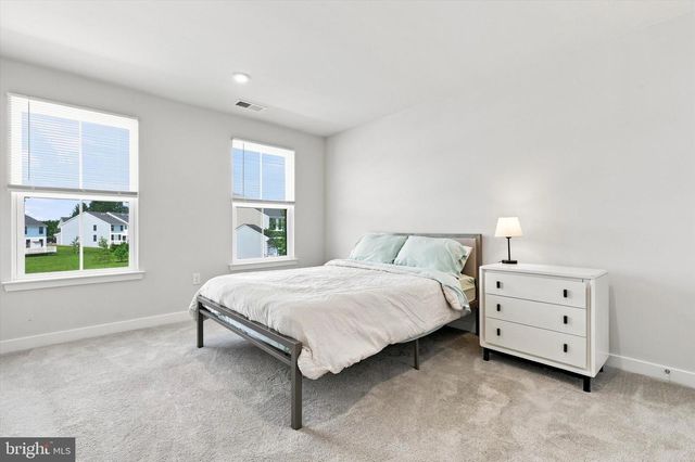 8034 MILLTOWN CIR, Cheltenham, PA 19012
