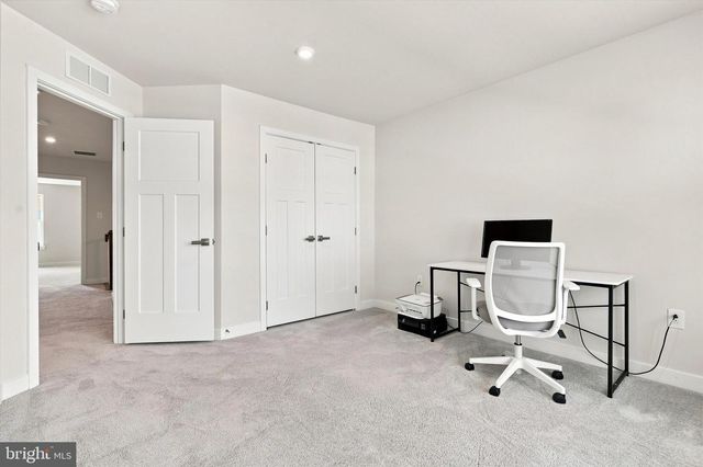 8034 MILLTOWN CIR, Cheltenham, PA 19012