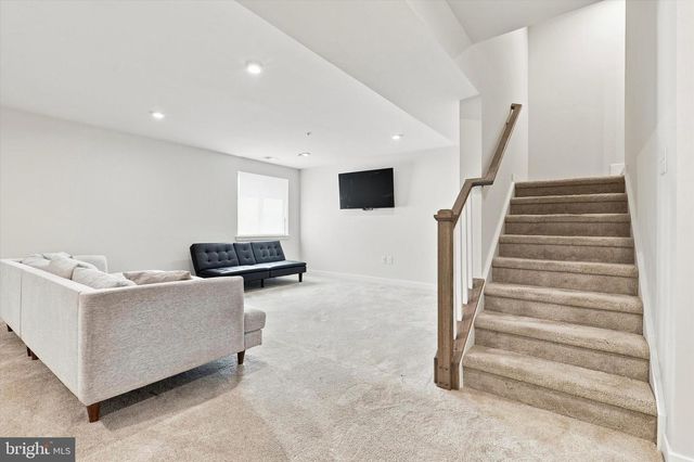 8034 MILLTOWN CIR, Cheltenham, PA 19012