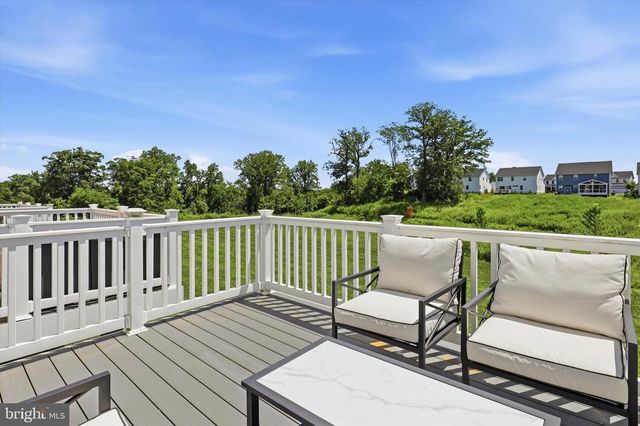 8034 MILLTOWN CIR, Cheltenham, PA 19012
