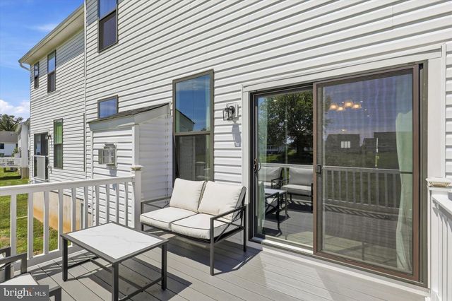 8034 MILLTOWN CIR, Cheltenham, PA 19012