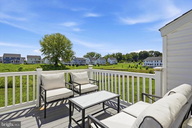8034 MILLTOWN CIR, Cheltenham, PA 19012