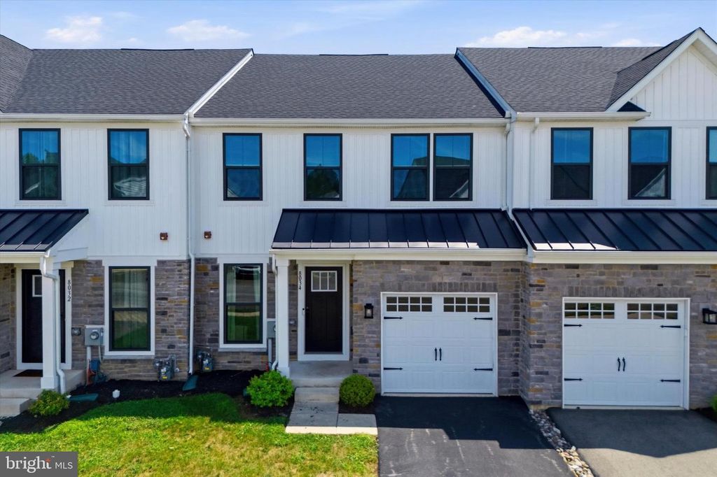 8034 MILLTOWN CIR, Cheltenham, PA 19012