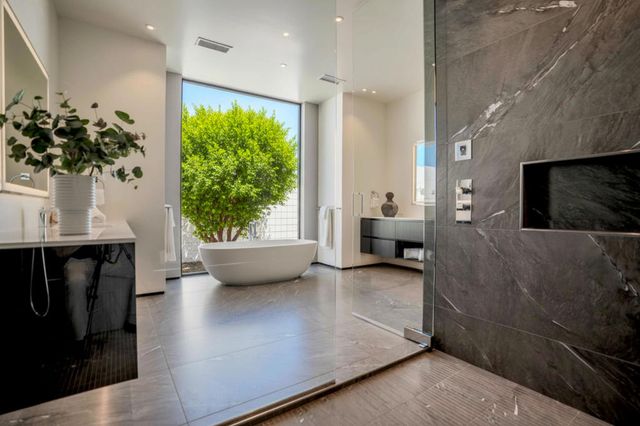 16 Via Linea, Rancho Mirage, CA 92270