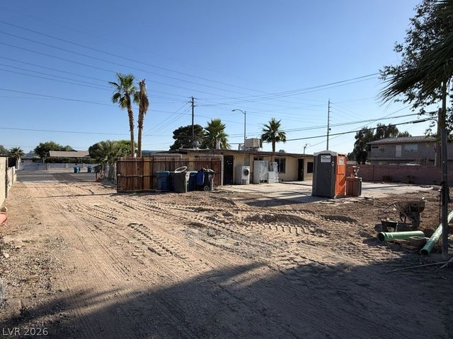 4060 East Carey Avenue, Las Vegas, NV 89115