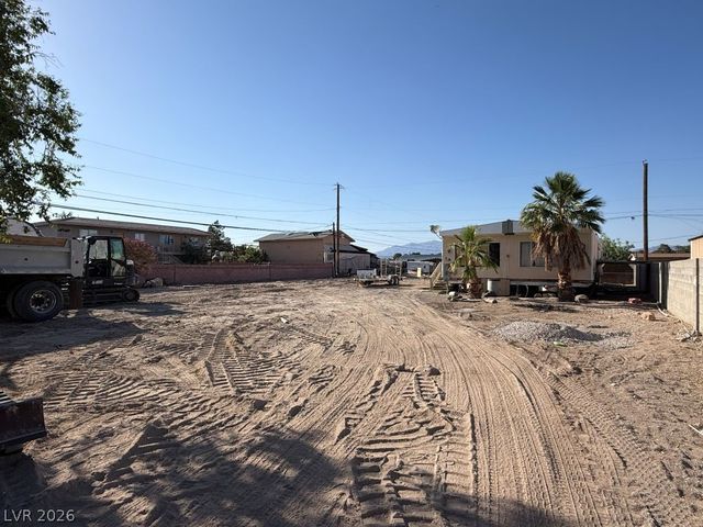 4060 East Carey Avenue, Las Vegas, NV 89115