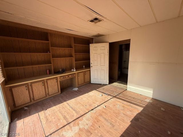 4060 East Carey Avenue, Las Vegas, NV 89115