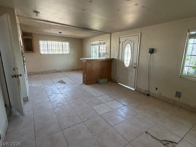 4060 East Carey Avenue, Las Vegas, NV 89115