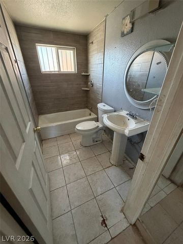 4060 East Carey Avenue, Las Vegas, NV 89115