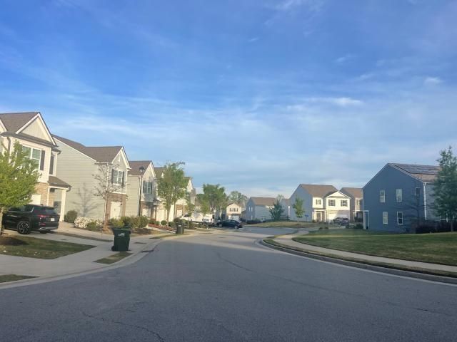 5356 BARBERRY AVE, Oakwood, GA 30566
