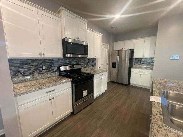5356 BARBERRY AVE, Oakwood, GA 30566