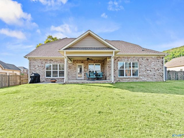 22 Abby Glen Way, Gurley, AL 35748