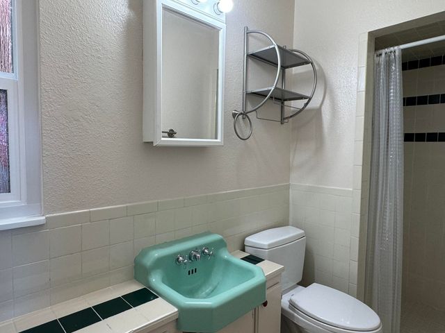 1824 Lester Drive NE, Albuquerque, NM 87112