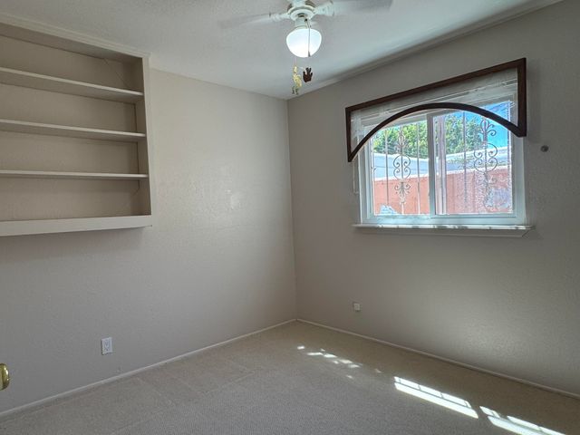 1824 Lester Drive NE, Albuquerque, NM 87112