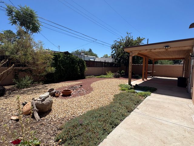 1824 Lester Drive NE, Albuquerque, NM 87112