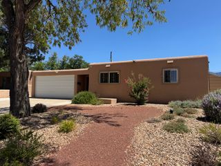 1824 Lester Drive NE, Albuquerque, NM 87112