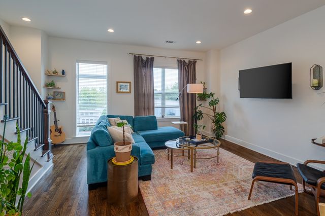 615B Vernon Ave, Nashville, TN 37209