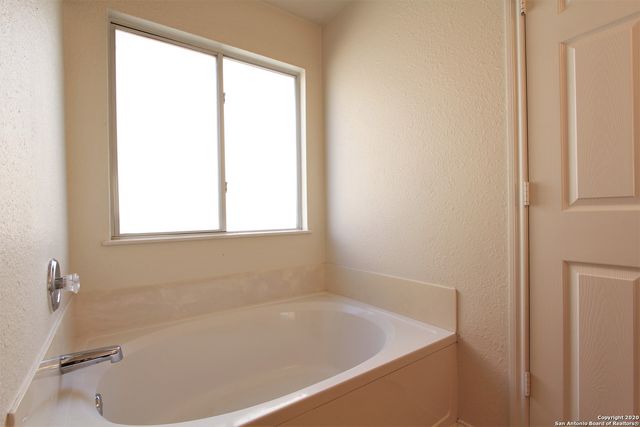 125 Creek Run, Cibolo, TX 78108