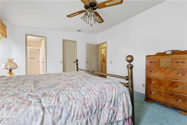 9266 Desoto DR, North Fort Myers, FL 33903