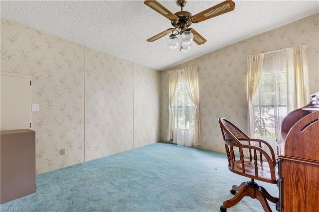 9266 Desoto DR, North Fort Myers, FL 33903