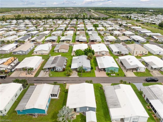 9266 Desoto DR, North Fort Myers, FL 33903