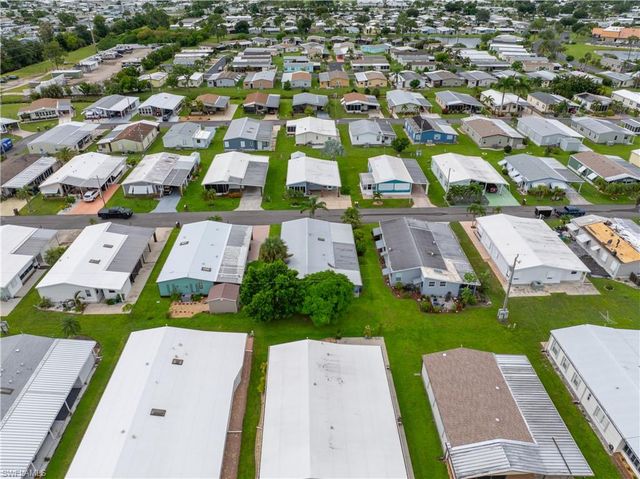 9266 Desoto DR, North Fort Myers, FL 33903