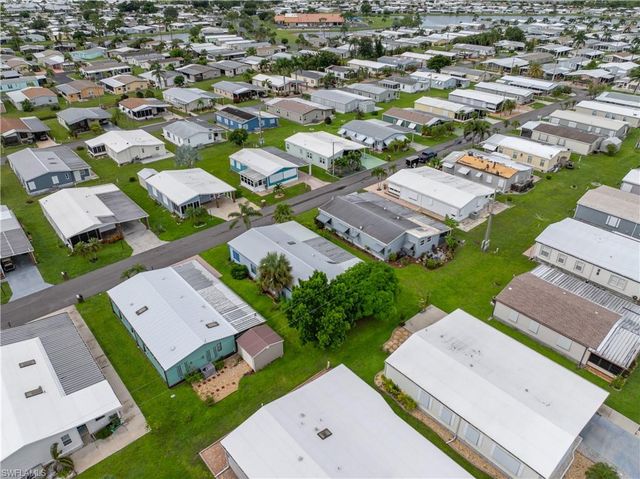 9266 Desoto DR, North Fort Myers, FL 33903