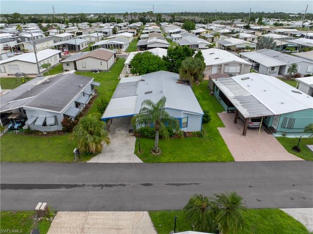 9266 Desoto DR, North Fort Myers, FL 33903