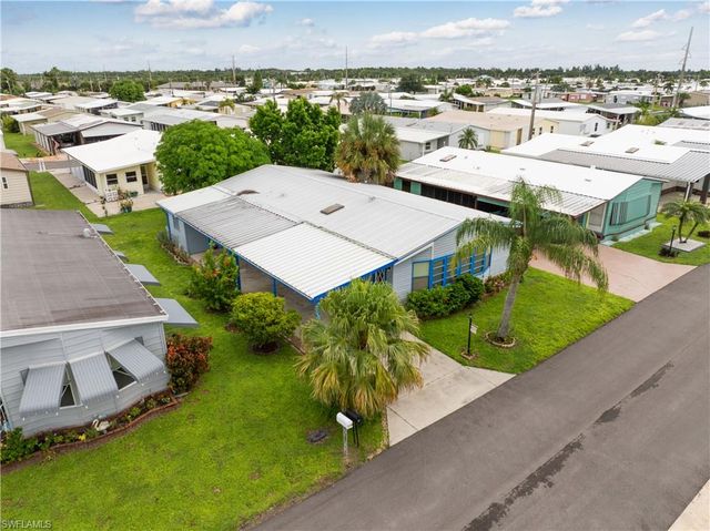 9266 Desoto DR, North Fort Myers, FL 33903