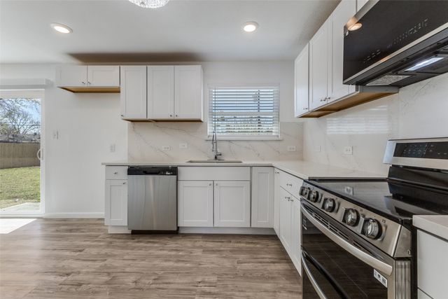 2950 Windmill Lane, Dallas, TX 75234