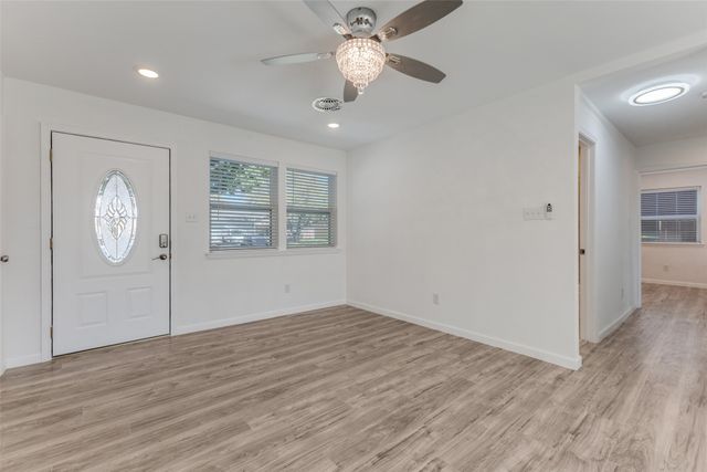 2950 Windmill Lane, Dallas, TX 75234