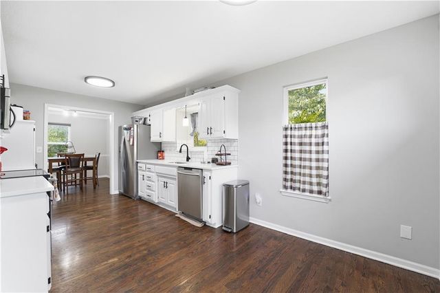 3912 SW Linden Circle, Lee's Summit, MO 64082