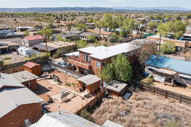 3327 Caminito Quintana, Santa Fe, NM 87507