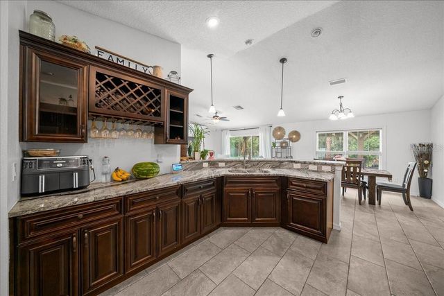 60 OWENS STREET, Umatilla, FL 32784
