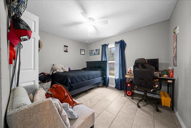 60 OWENS STREET, Umatilla, FL 32784