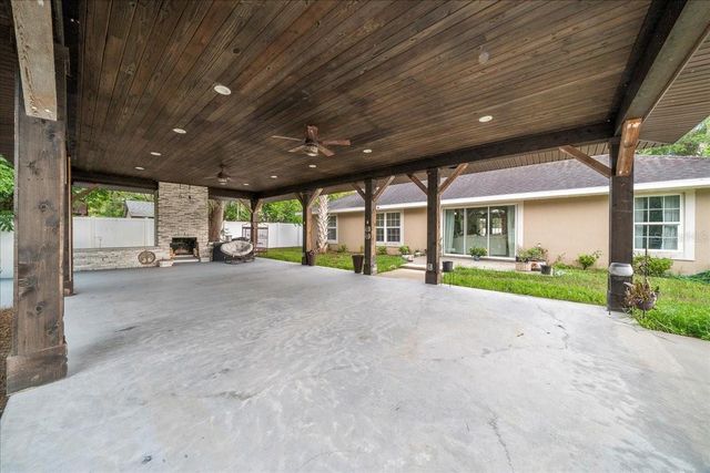 60 OWENS STREET, Umatilla, FL 32784